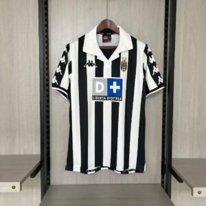 Juventus home retro jersey 1998-1999