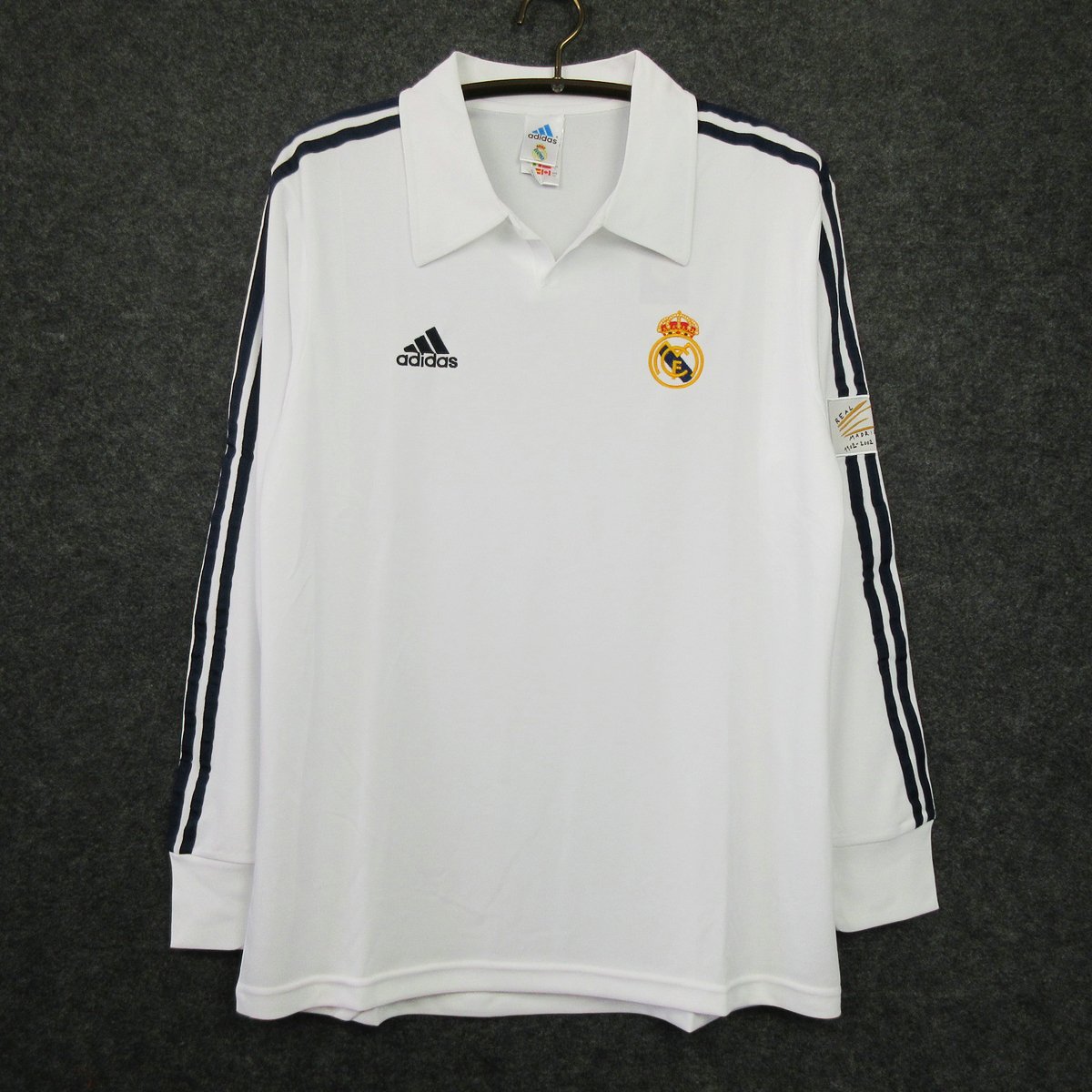 Real madrid Home retro Long sleeves Jersey 2001-2002 Real madrid Home retro Long sleeves Jersey 2001-2002